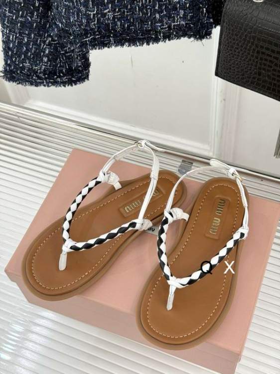 Picture of Miumiu Shoes _SKUMiuMiusz35-40JX030218185